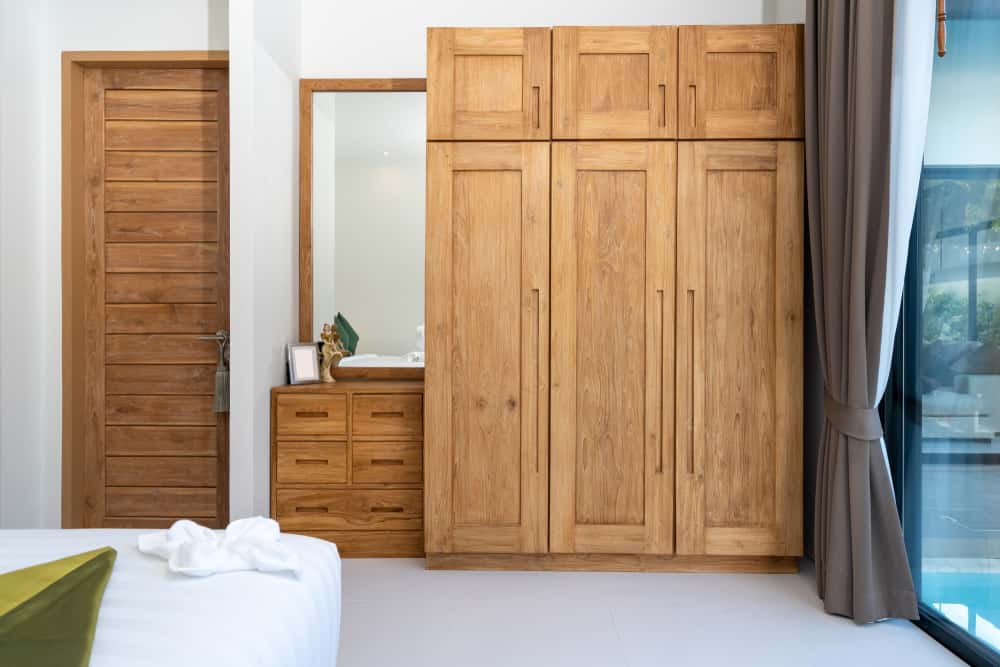 wooden finished wardrobe 