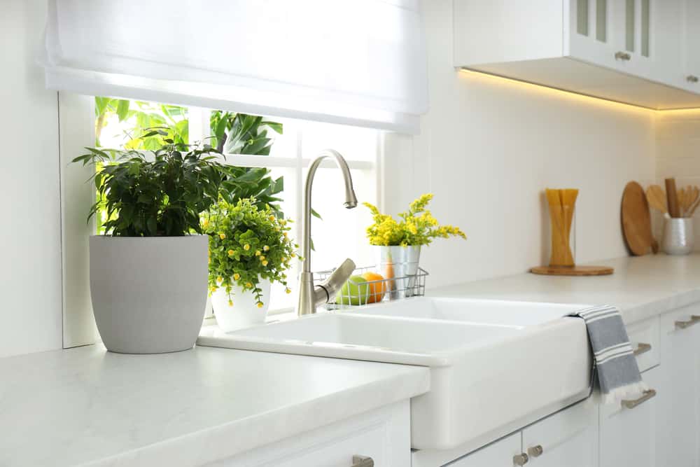 farmhouse style kitchen sink