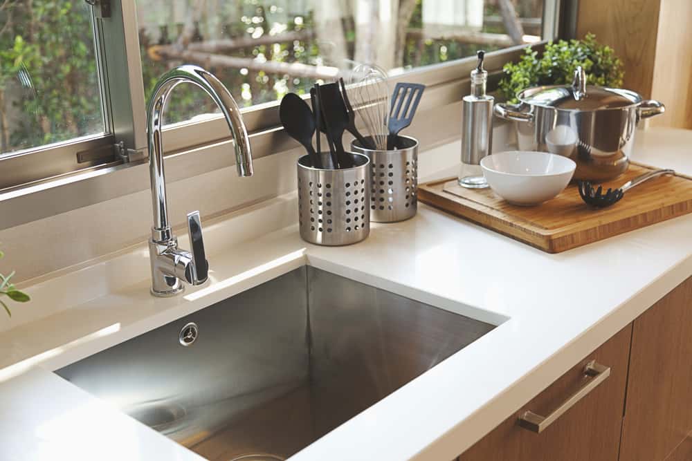 undermount kitchen sink