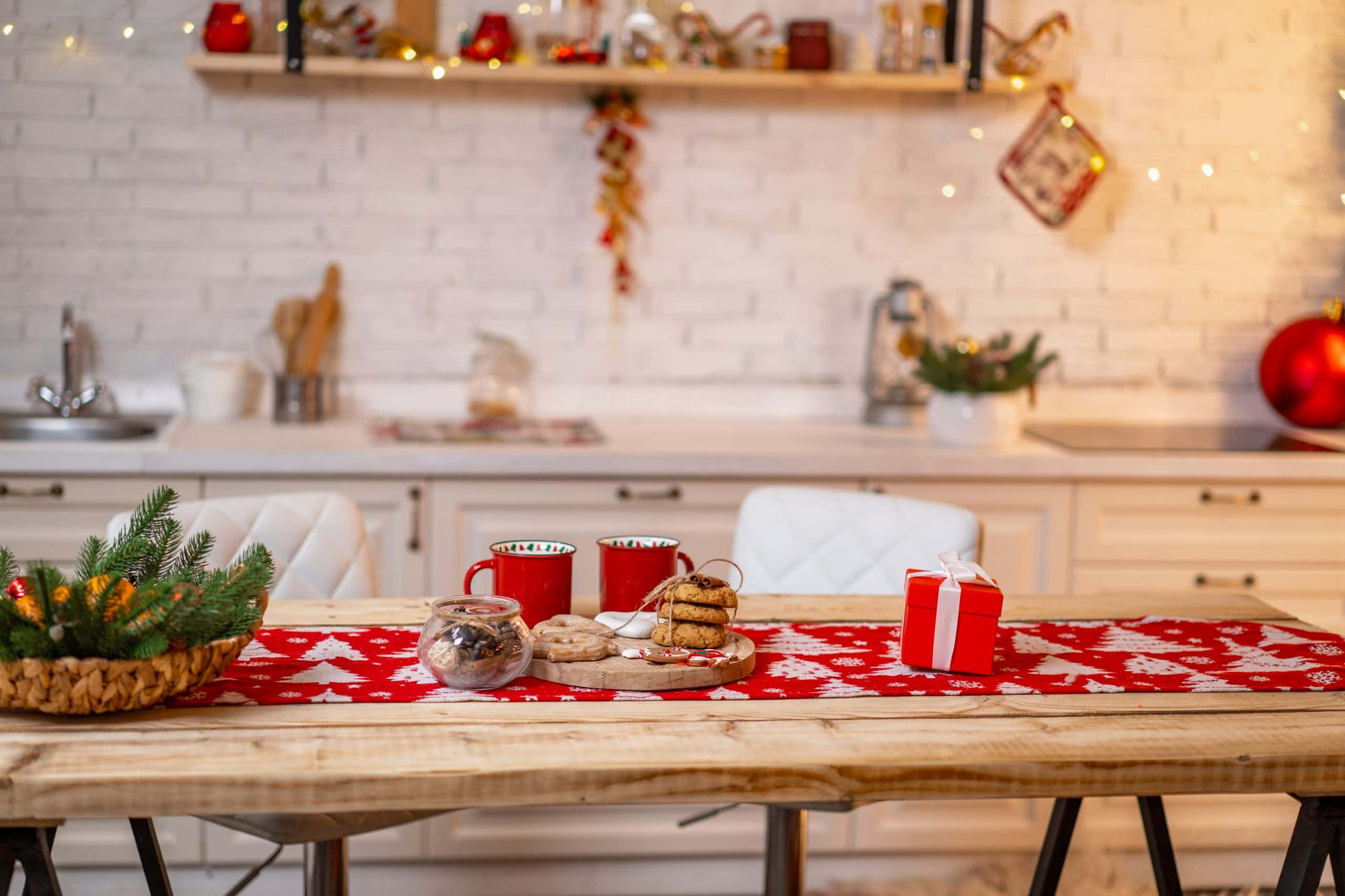 Christmas dinner table decoration