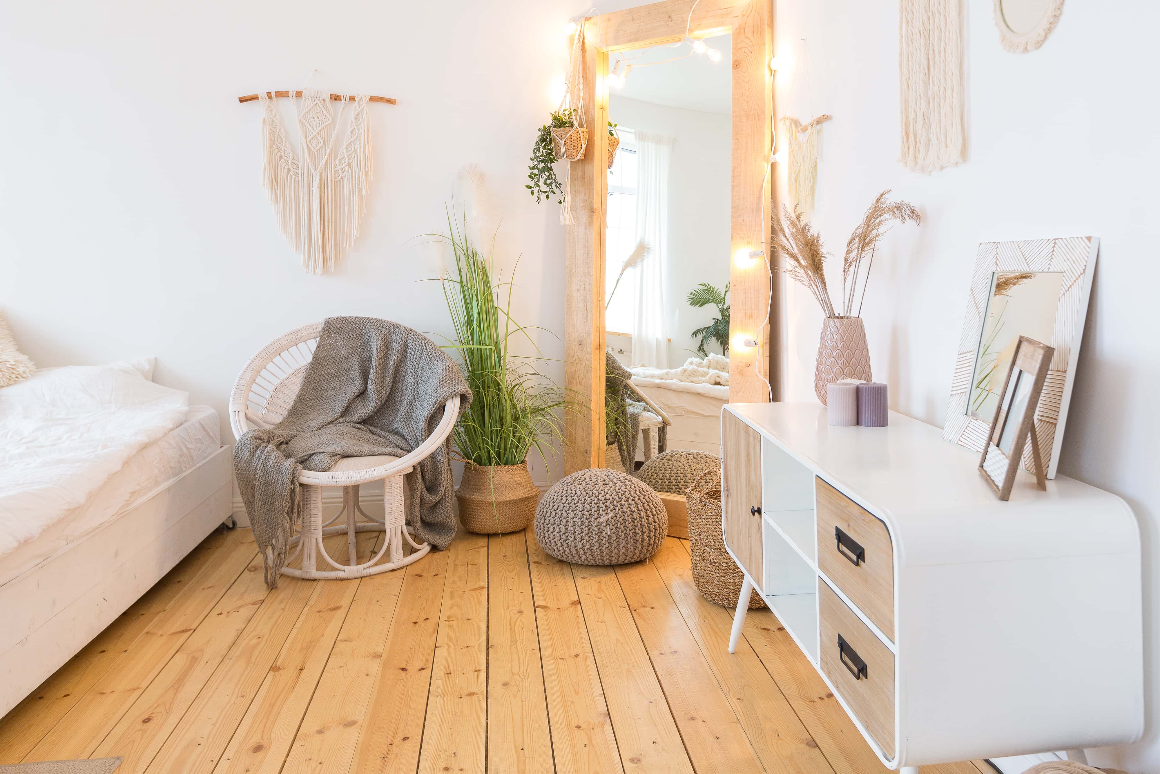 Interior design for bedroom corners
