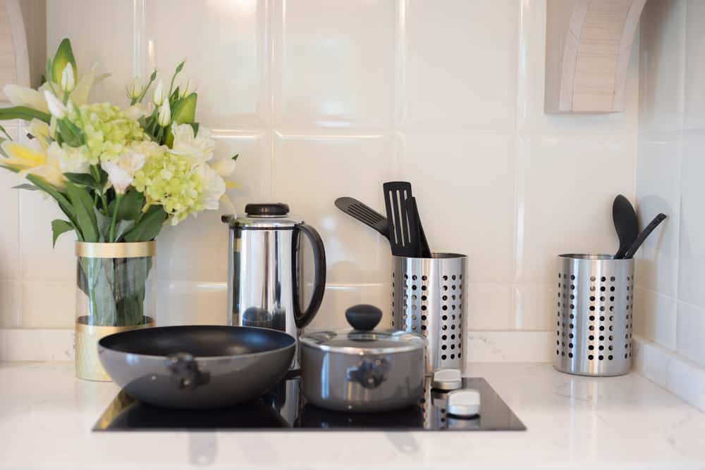 Kitchen hob cleaning tips