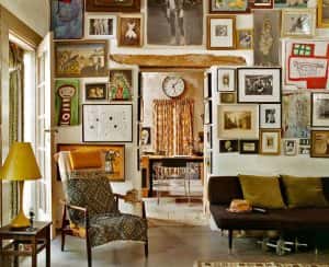 College Type Photo Frame 