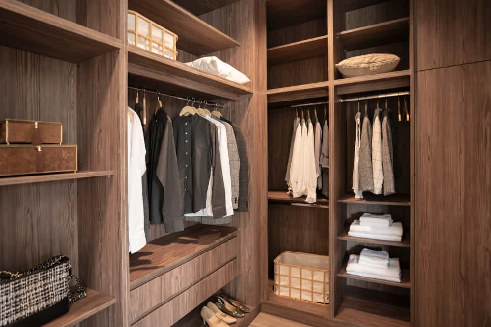 walk-in closet