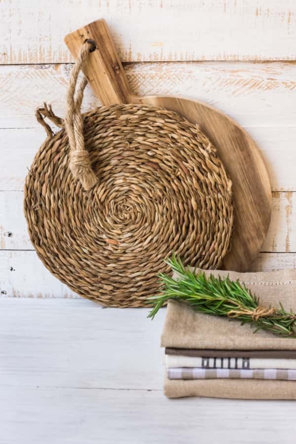 Trendy Kitchen Designs inspired by natural kitchen accessories