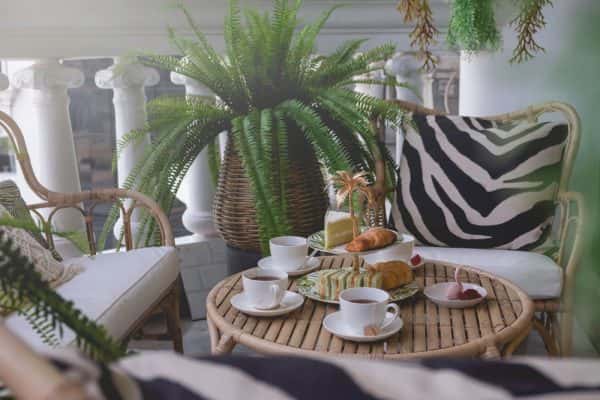 cafe style balcony furniture