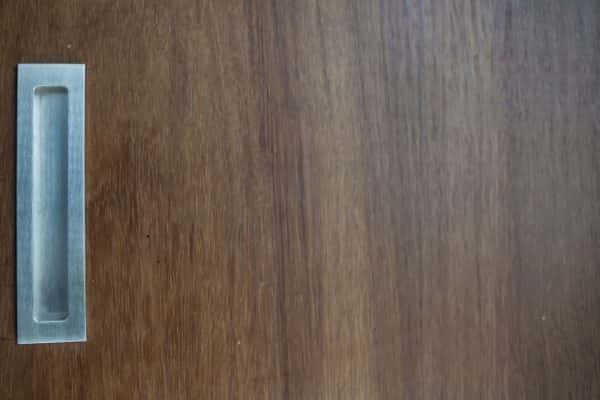recessed pull handle
