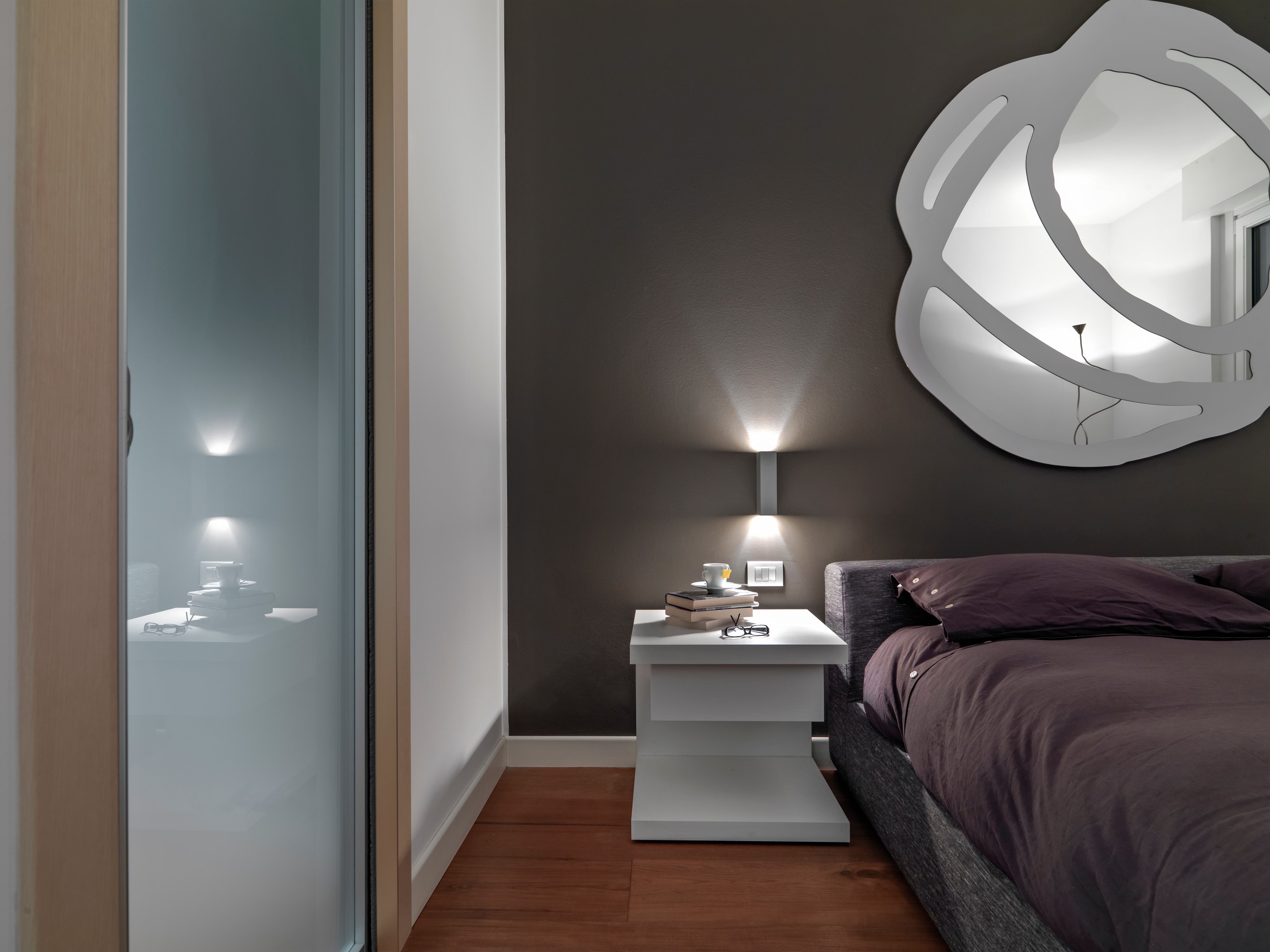 Mirror Decoration for Bedroom