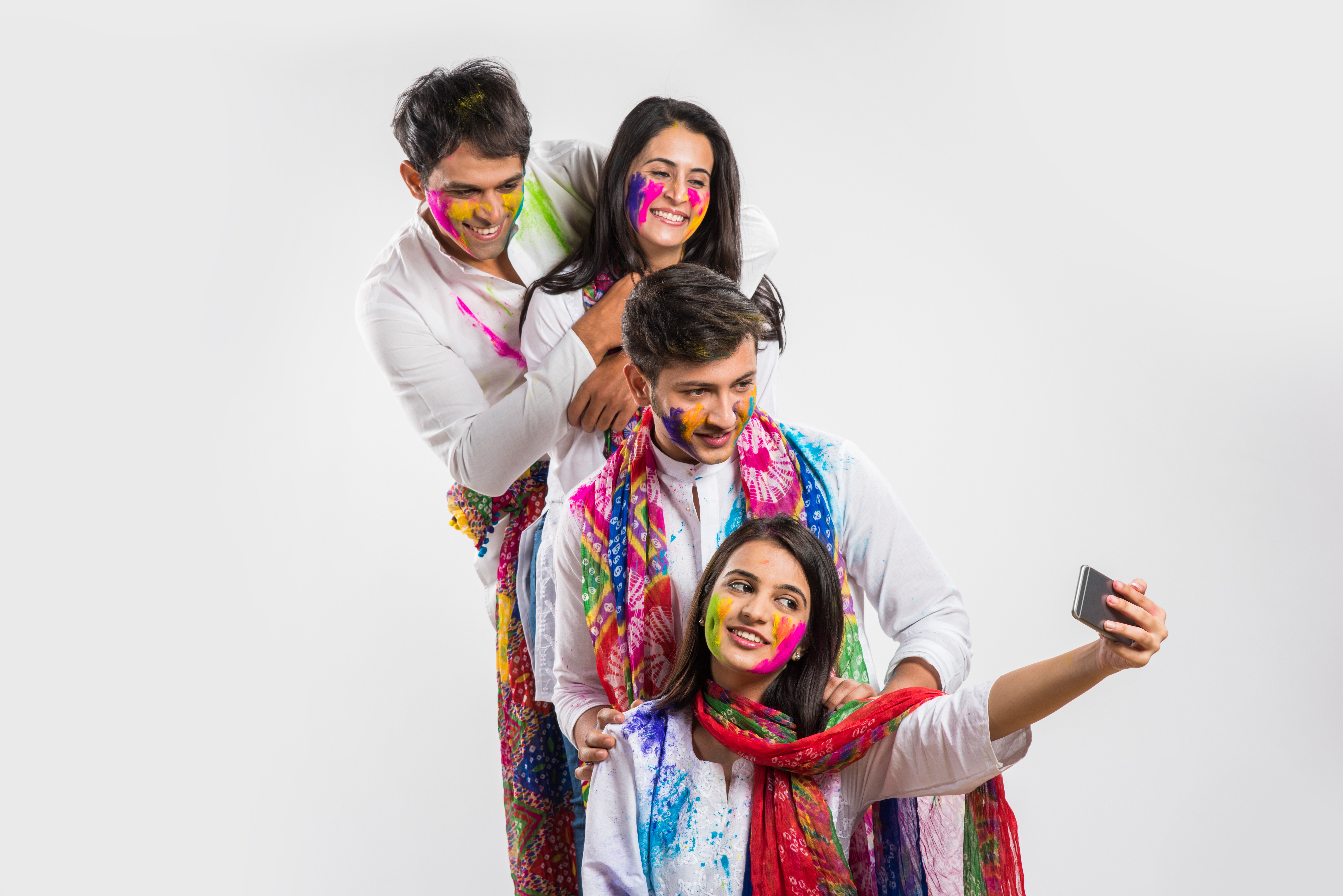 Holi Dresscode