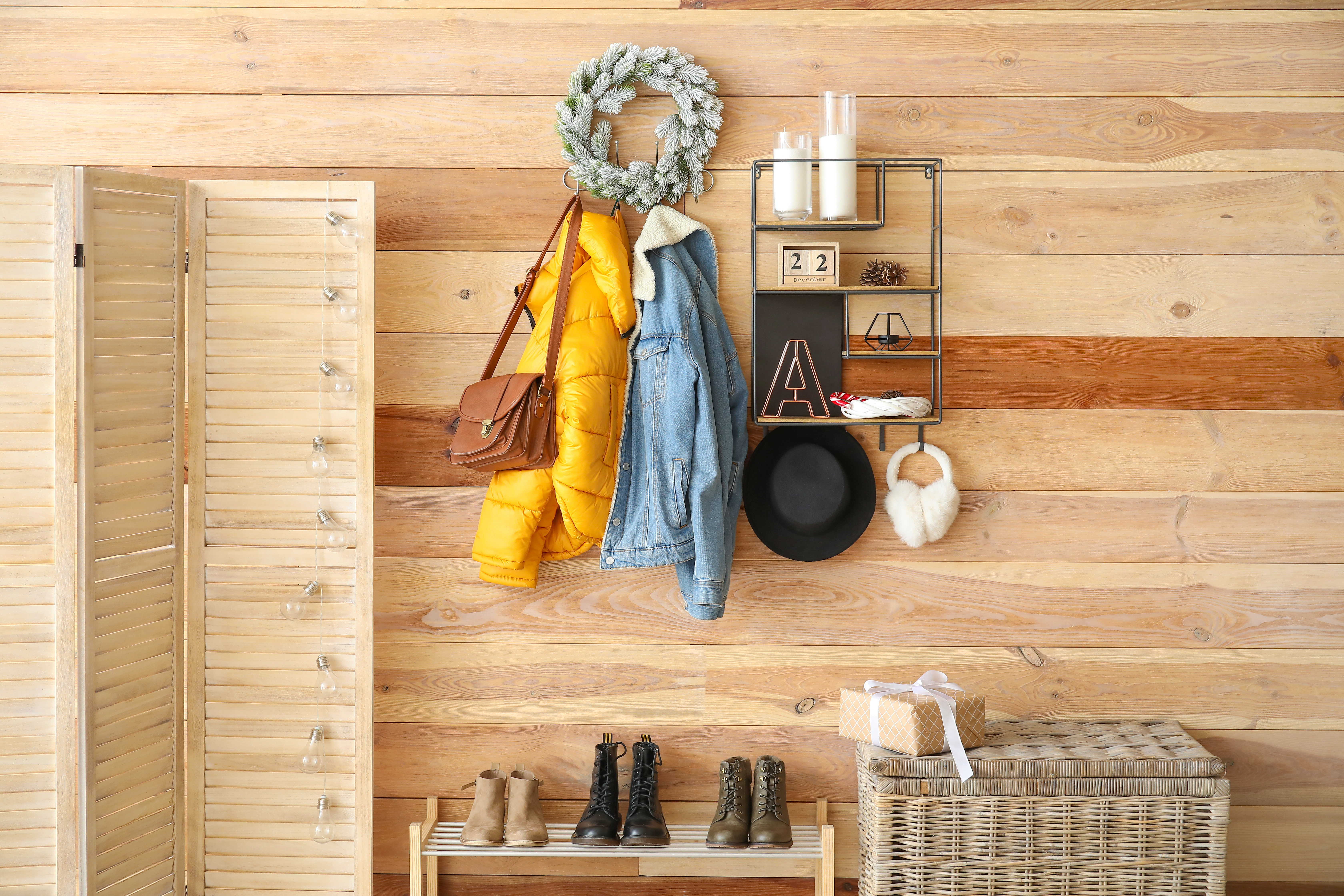 Rustic Theme Foyer Design