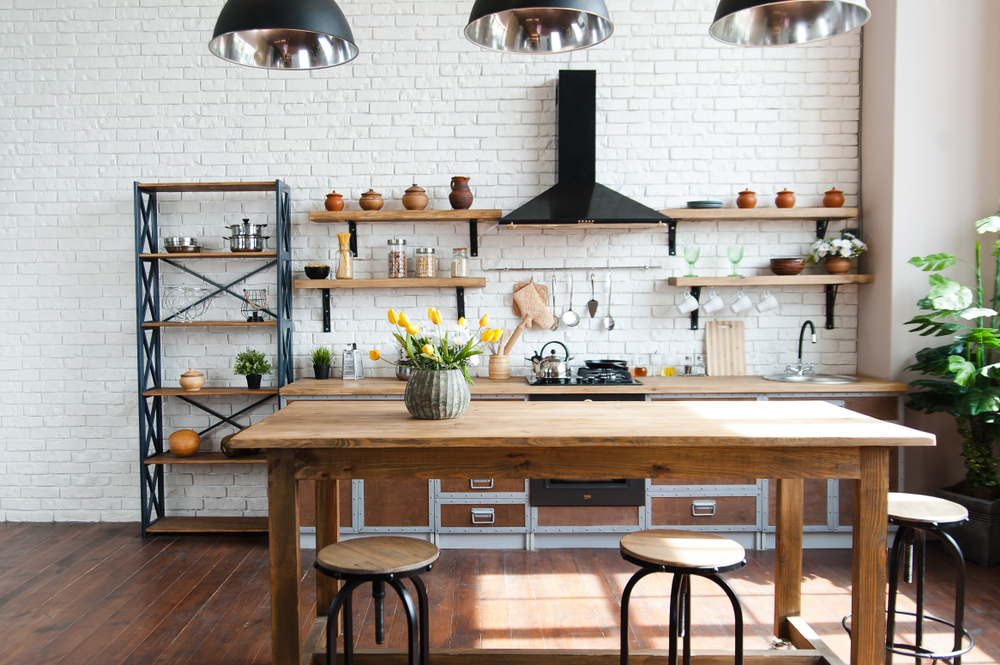 Country chic kitchen shelf