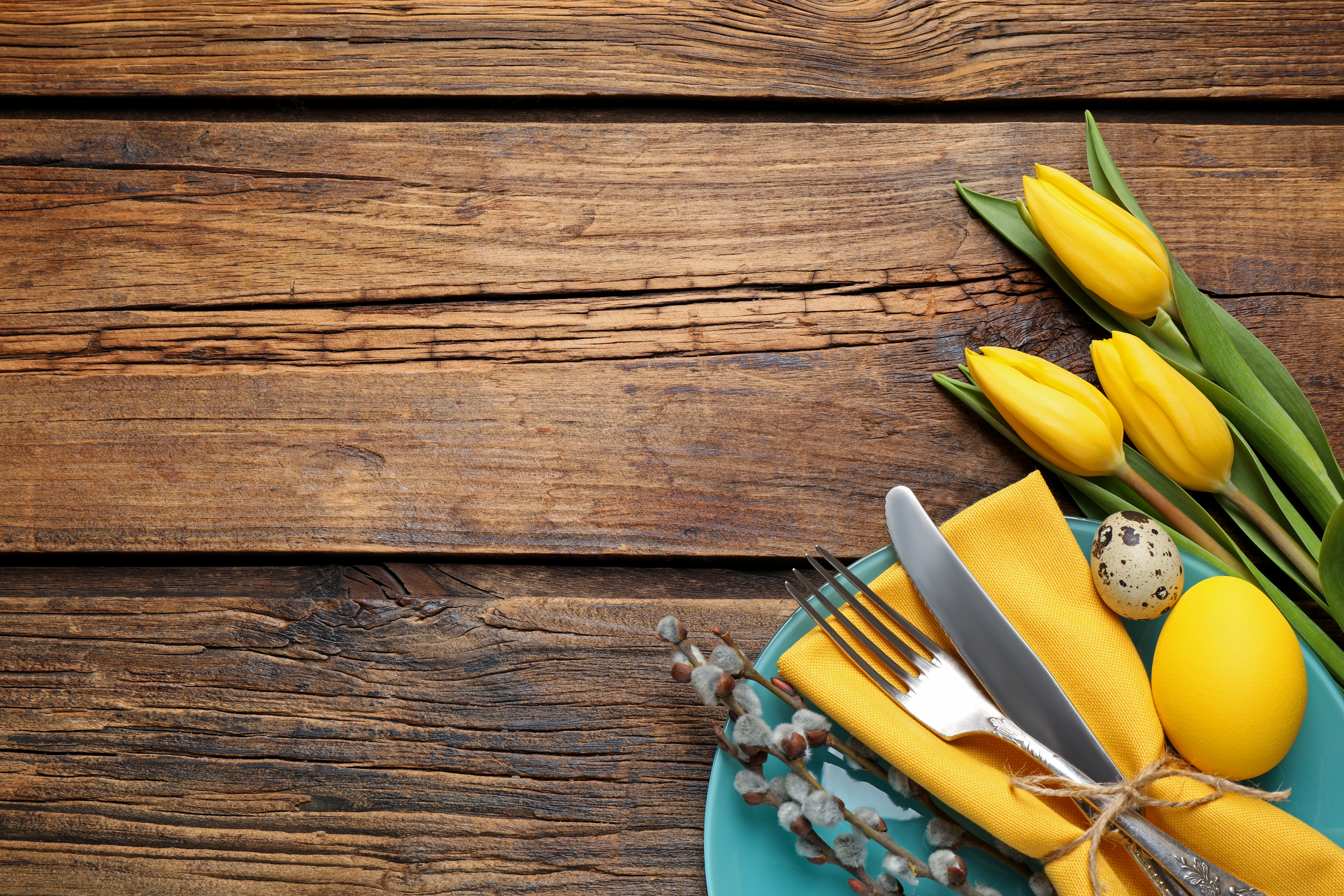 table decor for Easter
