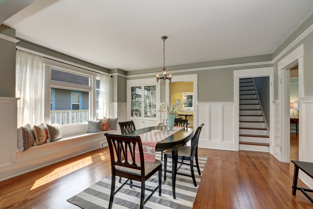 Window seat breakfast nook