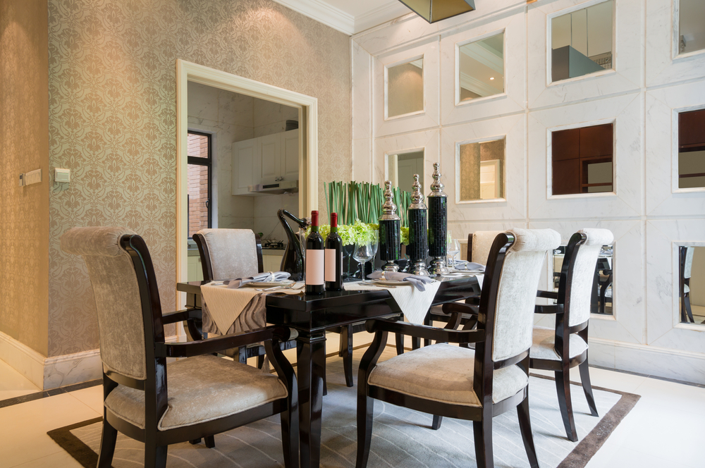 Mirror accent wall for dining room