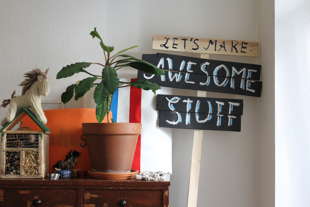 DIY chalk paint art