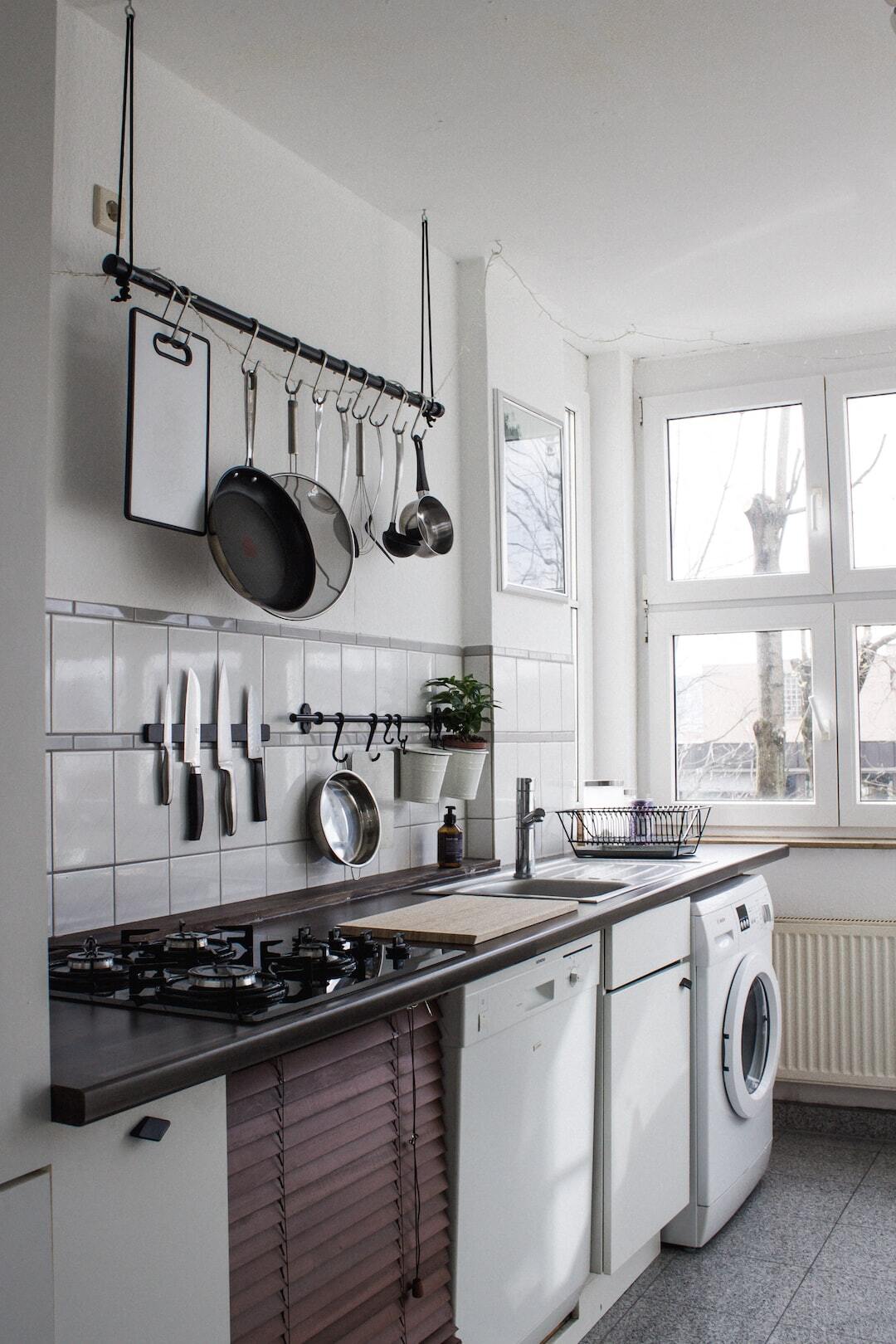 corner solutions for kitchen