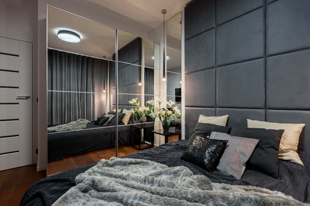 mirrors in bedroom