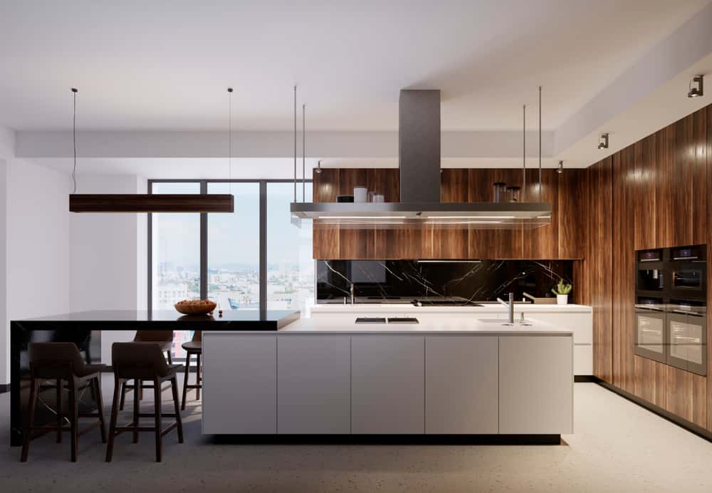 Luxury minimalist kitchen designs with pendant lighting and wood backsplash