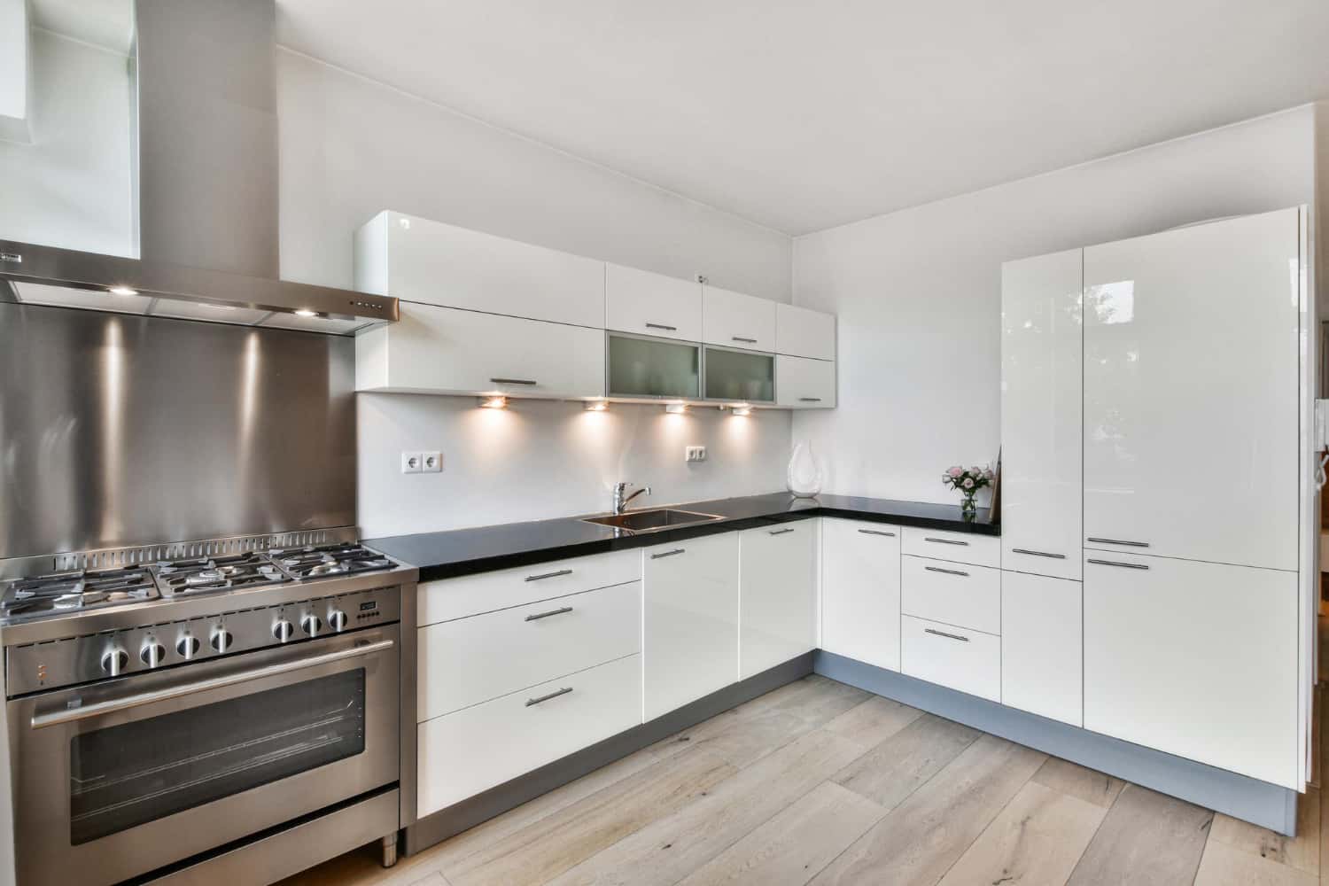 high gloss finish laminates for kitchen