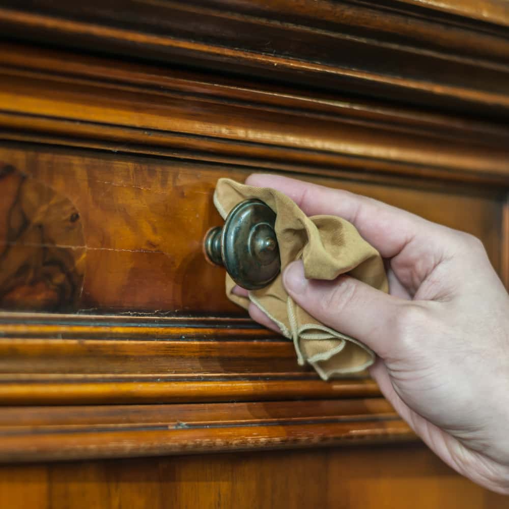 cleaning tips for wooden furniture