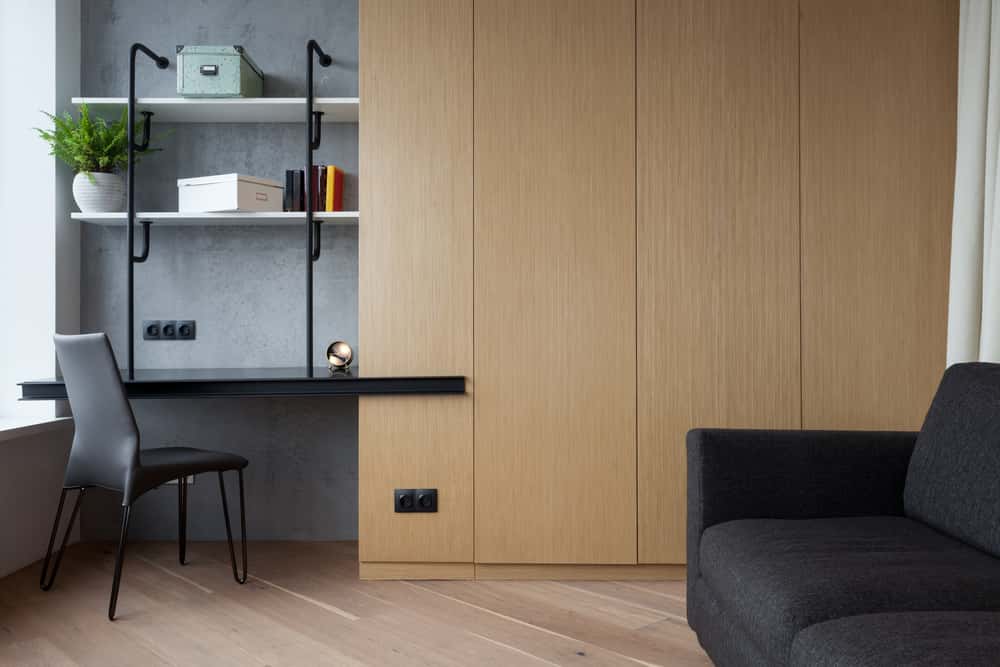 minimize storage closet