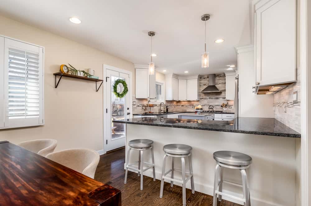 cream-coloured countertop