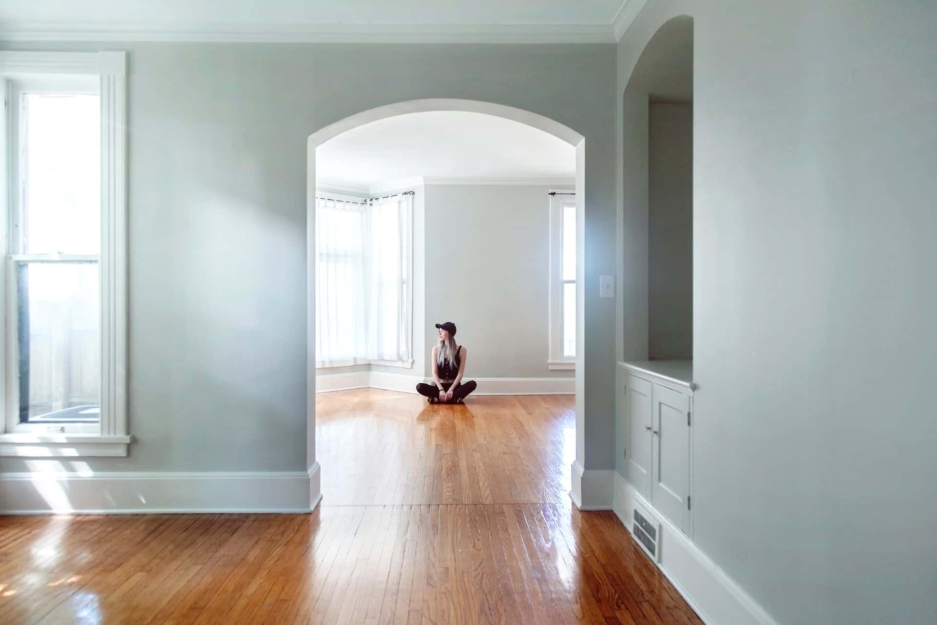 segmental arch between living dining rooms