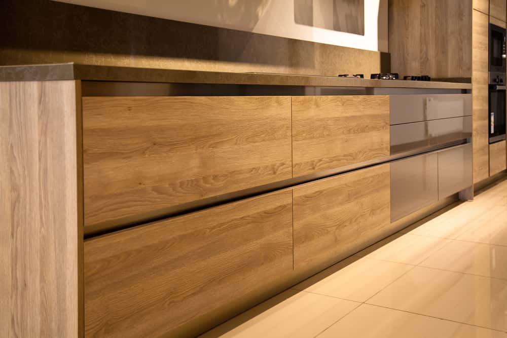 pros and cons of acrylic countertop