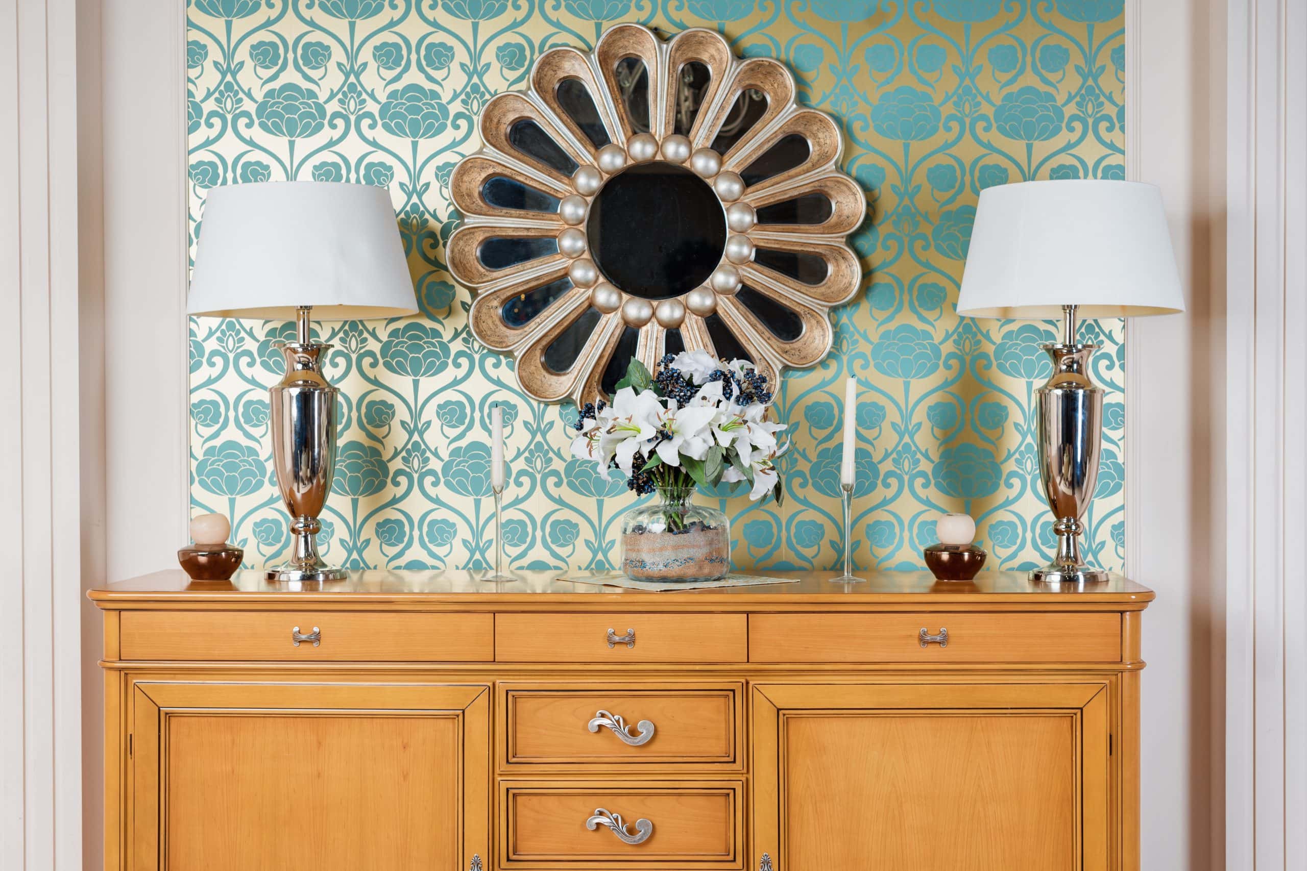 oversize wall art at home