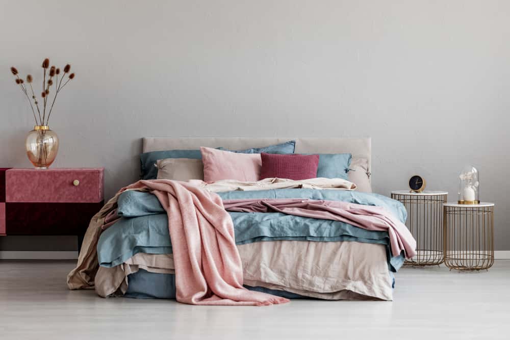Grey Bedroom Walls Design