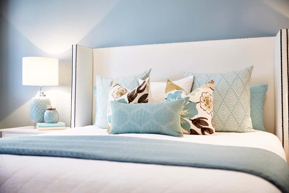 teal bedroom