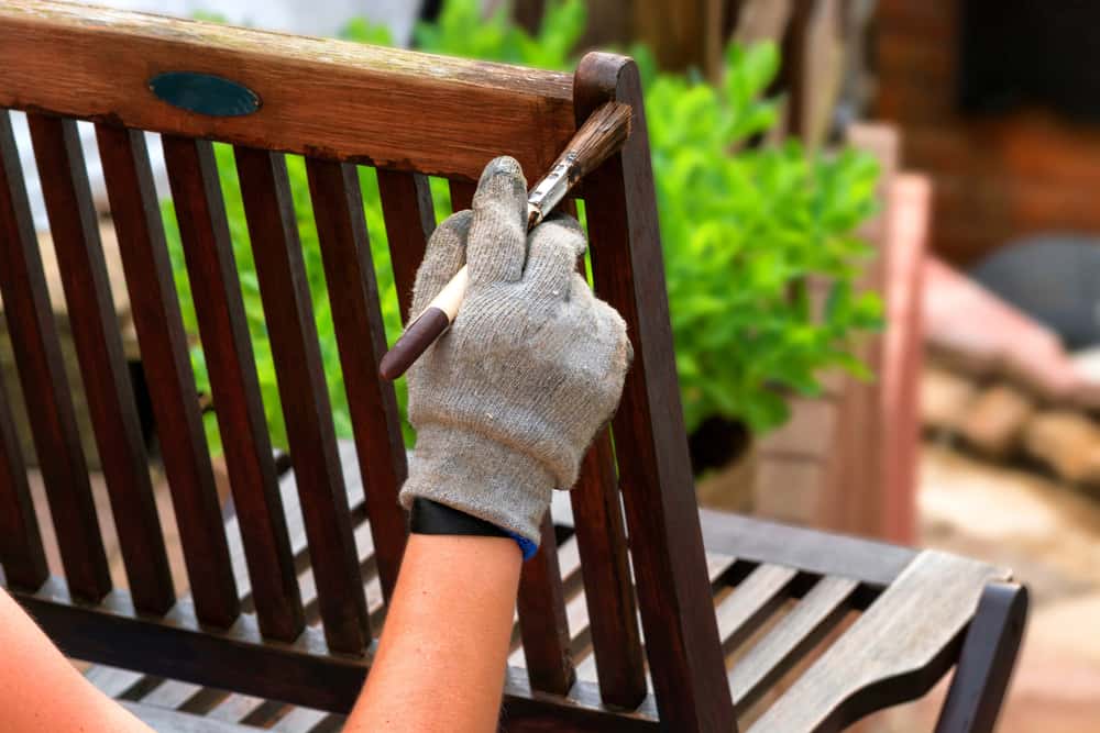 painting furniture at home