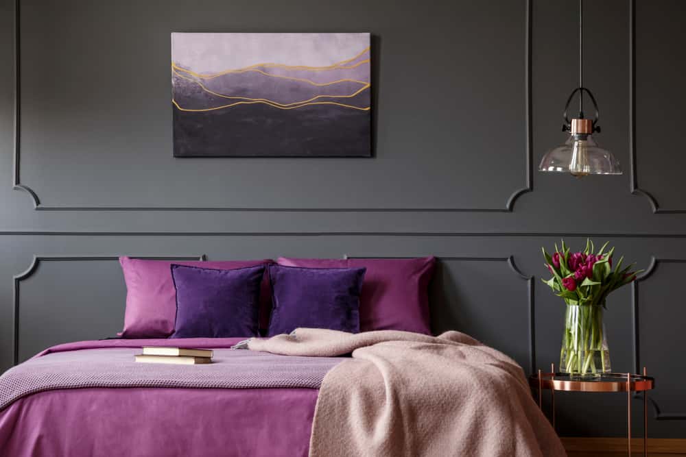 Elegant colour combinations with black and purple bedroom accents