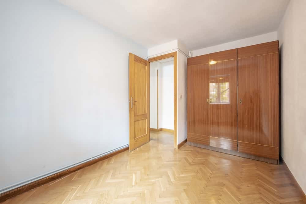 glossy wardrobe