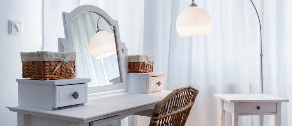 transitional themed vanity