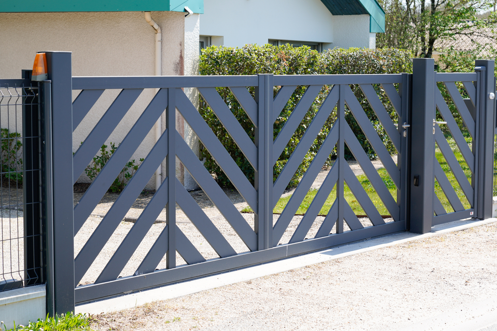 arresting diagonals front gate