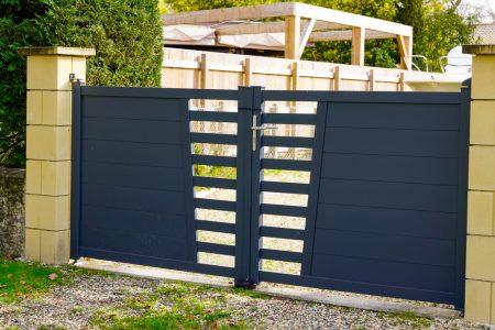 12 Front Gate Designs to Enhance Your Home's Curb Appeal