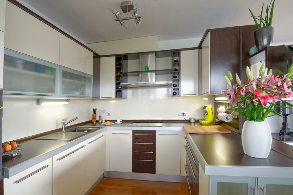 Modern PVC vs Wood kitchen cabinets in U-shaped modular layout