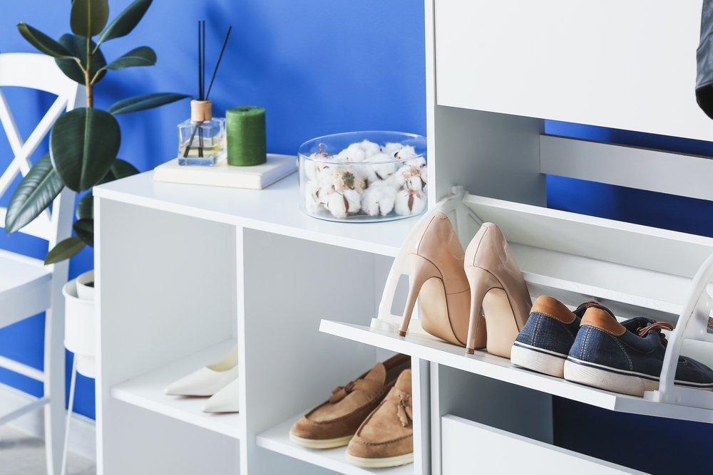 Clean shoe racks