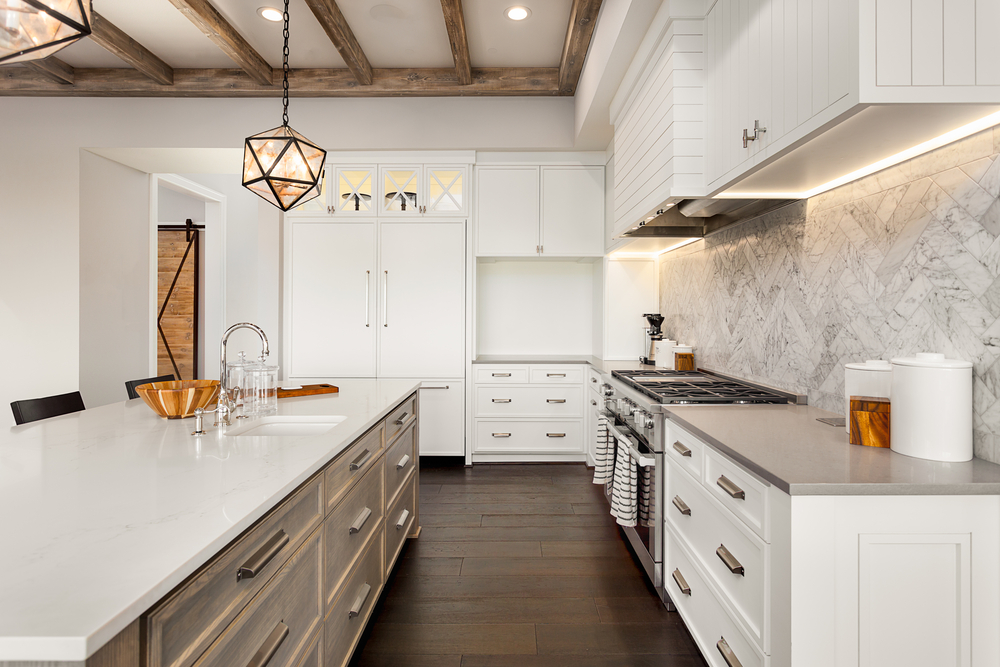 White and wood kitchen