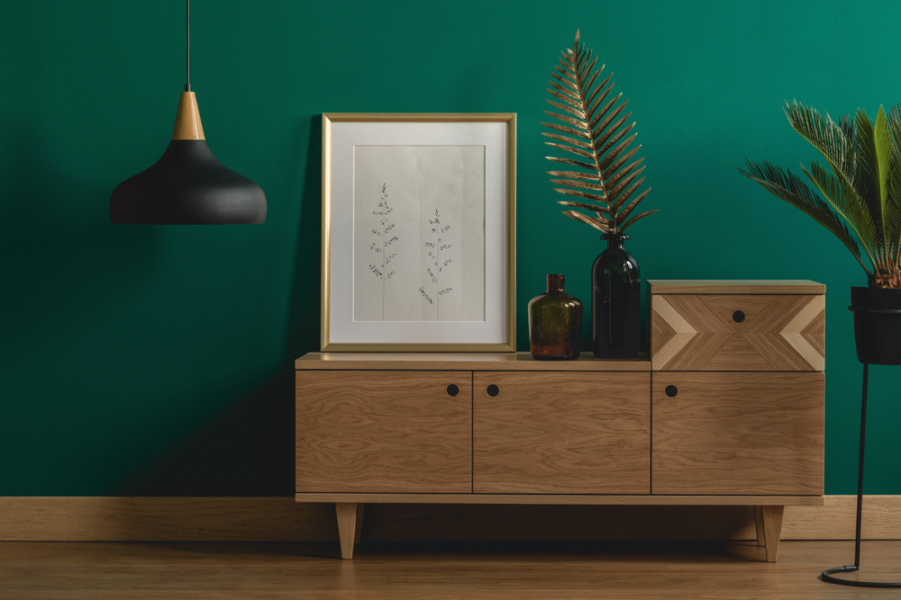 be creative with side board structure