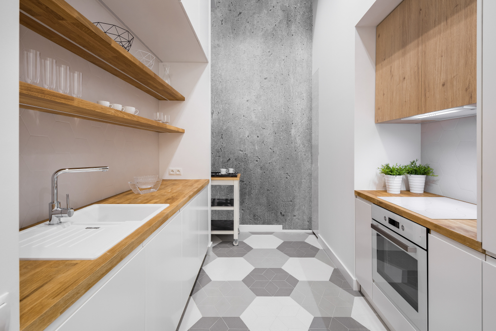 hexagonal tle flooring