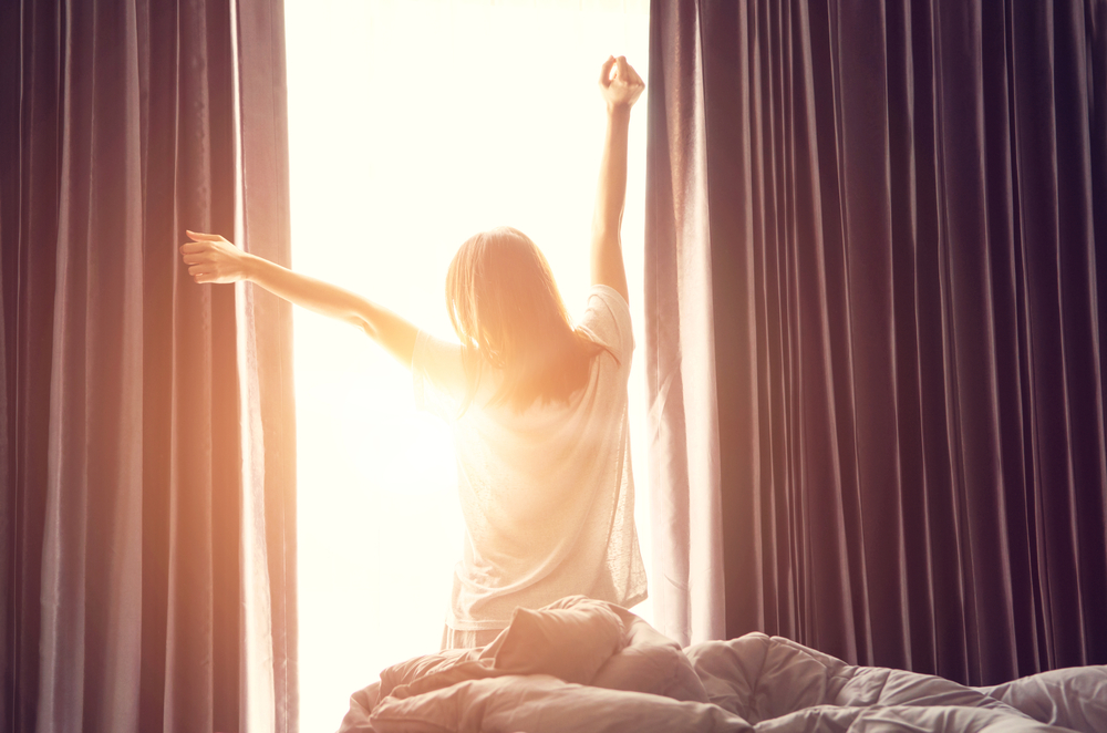sun adds elegance to bedroom decor