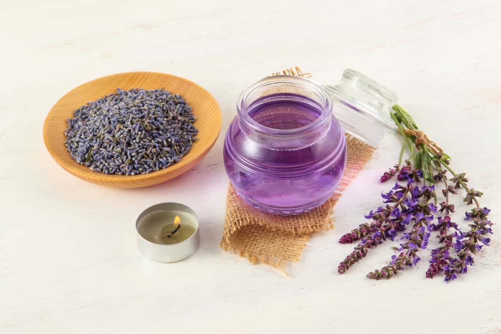 Lavender oil bottle with dried lavender – Natural insect repellent with a calming aroma