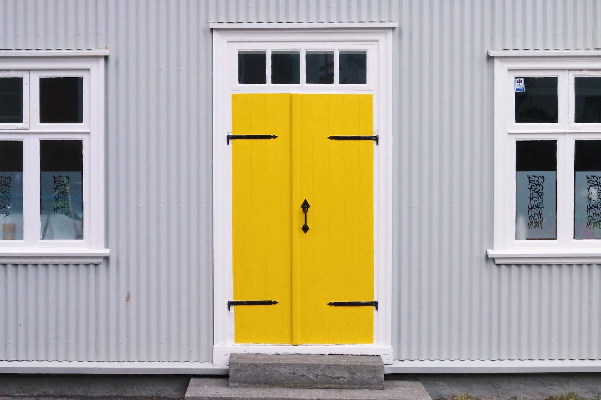 asymmetrical double door
