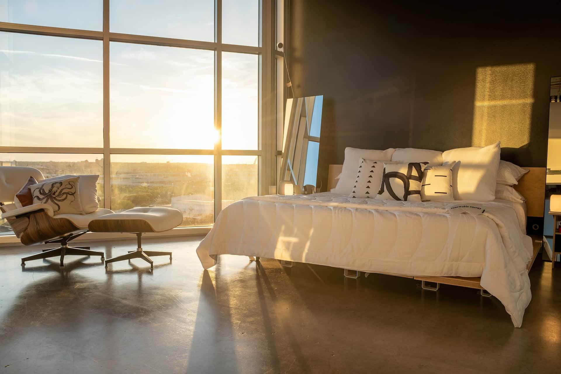 High-Rise Business Bedroom Design