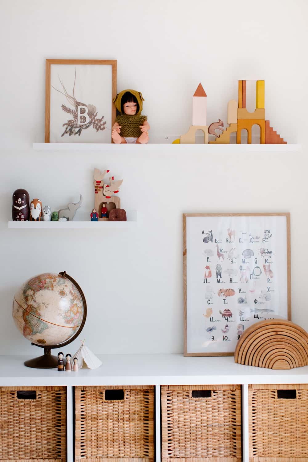 Invisible Wall Shelf Design