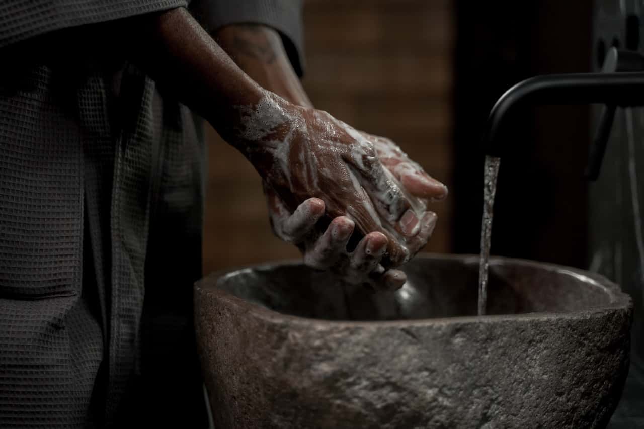 Minimalistic Stone Wash Basin for Dining Hall