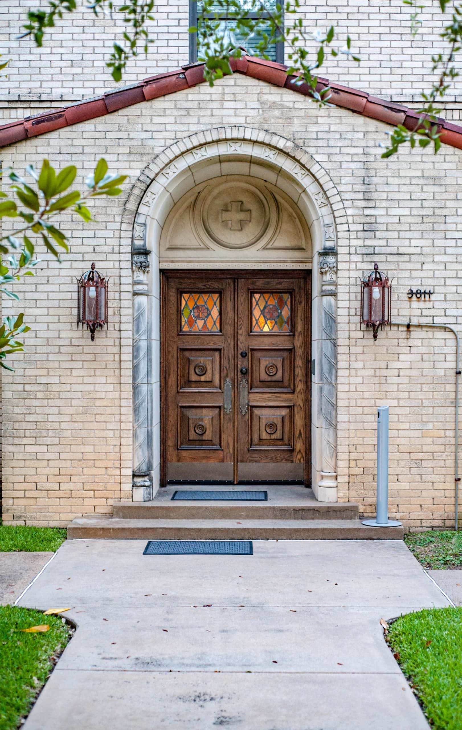 stained glass door with argyle mesh