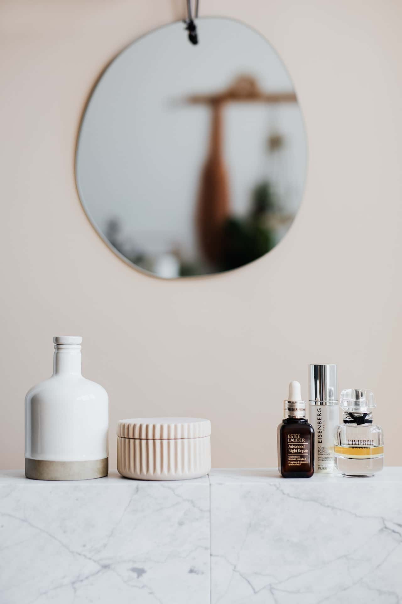 asymmetrical wash basin mirror design
